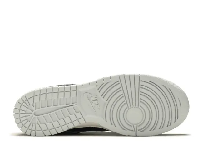 DUNK LOW PREMIUM 'ANIMAL PACK - ZEBRA' DH7913-001