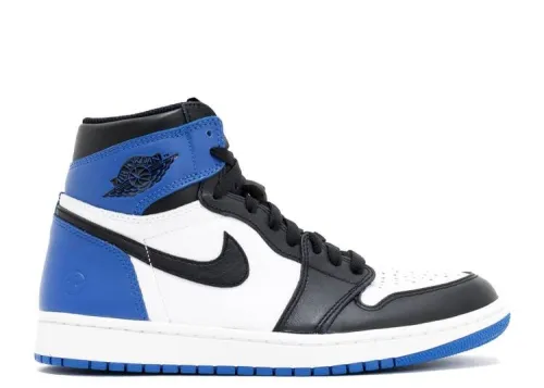 FRAGMENT DESIGN X AIR JORDAN 1 RETRO HIGH OG 716371-040