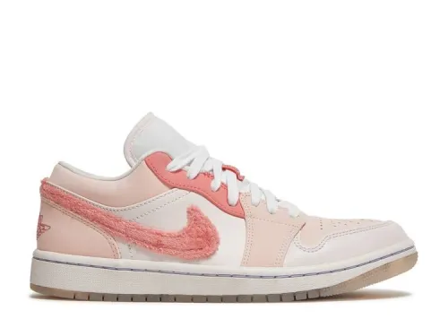 WMNS AIR JORDAN 1 LOW SE 'MIGHTY SWOOSHERS' DM5443-666