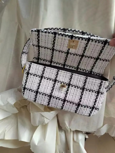 2 Colors Women Houndstooth Shoulder Bag Letter Print Fashion 2023 New Ladies Retro Spliced Handbag