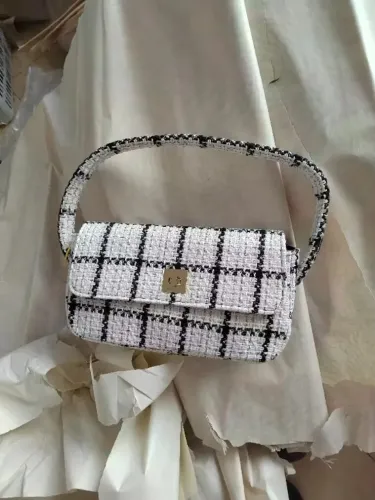 2 Colors Women Houndstooth Shoulder Bag Letter Print Fashion 2023 New Ladies Retro Spliced Handbag