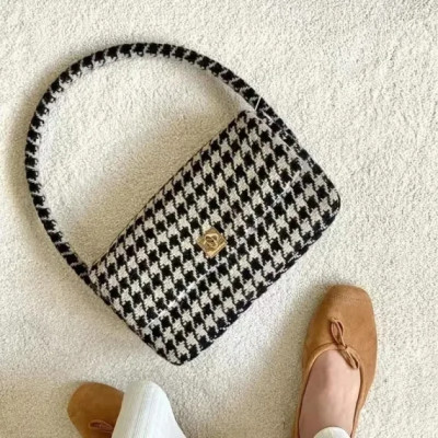 2 Colors Women Houndstooth Shoulder Bag Letter Print Fashion 2023 New Ladies Retro Spliced Handbag