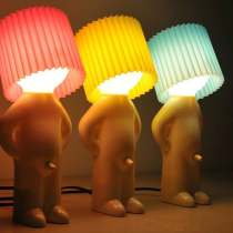 Shy Vintage Manly Desk Lamp: A Delightfully Retro Illumination!