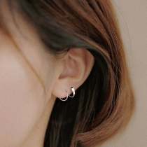 Minimal Spiral Hoop Twist Earrings