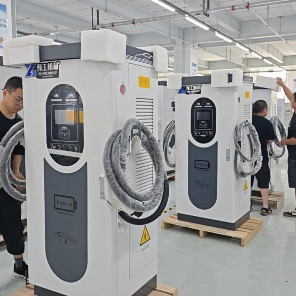 Electric Vehicle Charging Point, EV Car Charging Pile, Ideal for Businesses, Offices, Shopping Centers, and Other Commercial Buildings