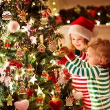 16Pcs Gingerbread Man Ornaments for Christmas Tree Gingerbread Christmas Decorations with Plastic Gingerbread Ornaments Gingerbread House Ornaments for Christmas Tree Hanging Decoration