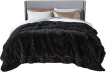 Faux Fur King Size Blanket Black – Fuzzy, Fluffy, and Shaggy Faux Fur, Soft and Thick Sherpa, Cozy Warm Decorative Gift, King Blanket for Bed, 108x90 Inches, 640 GSM