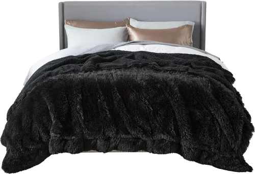 Faux Fur King Size Blanket Black – Fuzzy, Fluffy, and Shaggy Faux Fur, Soft and Thick Sherpa, Cozy Warm Decorative Gift, King Blanket for Bed, 108x90 Inches, 640 GSM