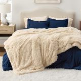 Fuzzy Faux Fur King Blanket - Soft, Fluffy, Plush Sherpa Fleece, 108x90 Inches, 640 GSM