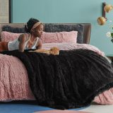 Faux Fur King Size Blanket Black – Fuzzy, Fluffy, and Shaggy Faux Fur, Soft and Thick Sherpa, Cozy Warm Decorative Gift, King Blanket for Bed, 108x90 Inches, 640 GSM