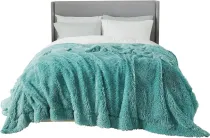 Faux Fur King Size Blanket Green – Fuzzy, Fluffy, and Shaggy Faux Fur, Soft and Thick Sherpa, Cozy Warm Decorative Gift, King Blanket for Bed, 108x90 Inches, 640 GSM