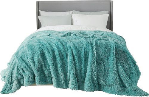Faux Fur King Size Blanket Green – Fuzzy, Fluffy, and Shaggy Faux Fur, Soft and Thick Sherpa, Cozy Warm Decorative Gift, King Blanket for Bed, 108x90 Inches, 640 GSM