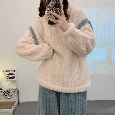 Colorblock Round Collar Plush Pajamas Set