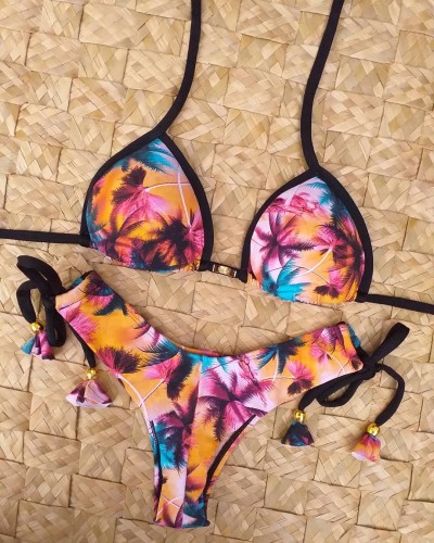 Fashionable resort style coconut suspender bikini