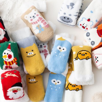 Cute Cartoon Christmas Pattern Print Plush Socks