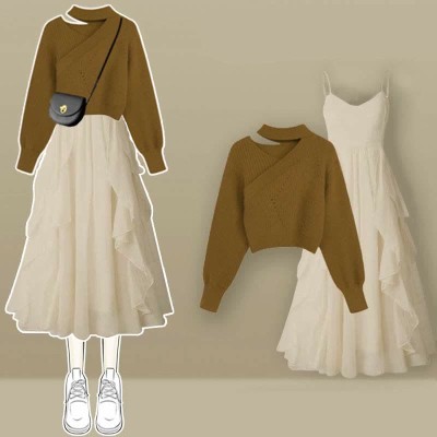 Oblique Pure Color Sweater Flouncing Slip Dress