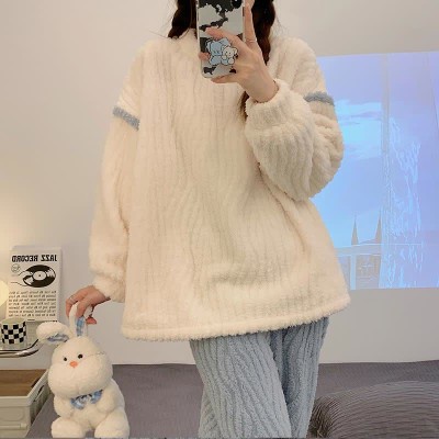 Colorblock Round Collar Plush Pajamas Set