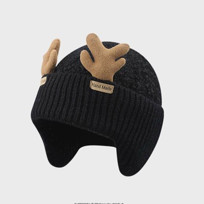 Lovely Cartoon Deer Antler Knit Plush Hat