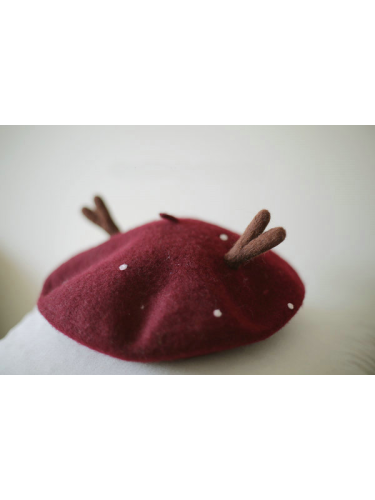 Red Antler Snowflake Beret Hat