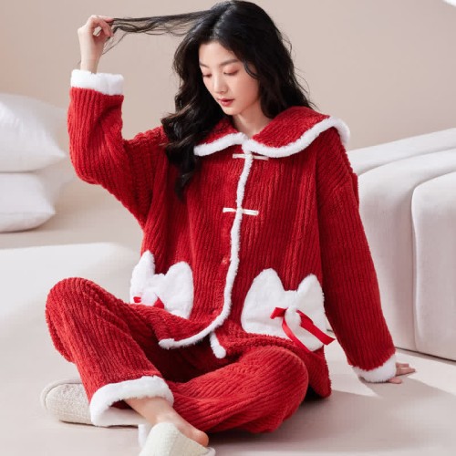 Vintage Buckle Pocketed Lapel Plush Pajamas Set