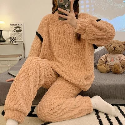Colorblock Round Collar Plush Pajamas Set