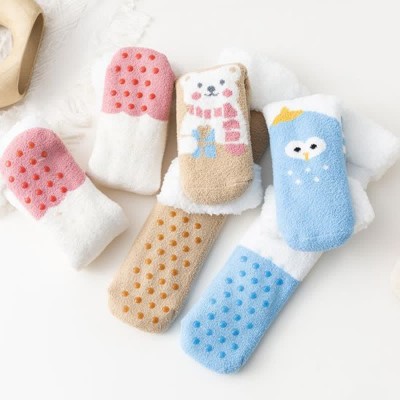 Cute Cartoon Christmas Pattern Print Plush Socks