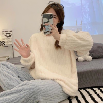 Colorblock Round Collar Plush Pajamas Set