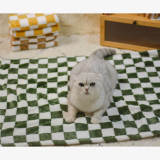 Stylish Chequered Flannel Pet Blanket Dog & Cat Blanket