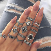 Vintage hollow lotus popular gemstone ring