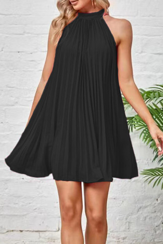 Elegant Simplicity Solid Fold Halter Pleated Dresses
