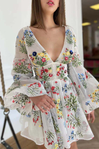 Elegant Embroidery Patchwork V Neck Princess Dresses