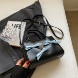 Sweet Simplicity Solid With Bow Contrast Bags