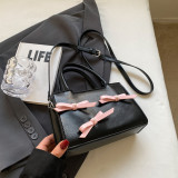 Sweet Simplicity Solid With Bow Contrast Bags