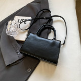 Sweet Simplicity Solid With Bow Contrast Bags