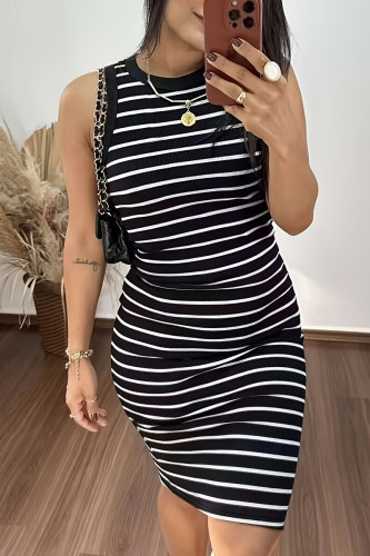 Casual Striped Patchwork O Neck Wrapped Skirt Dresses